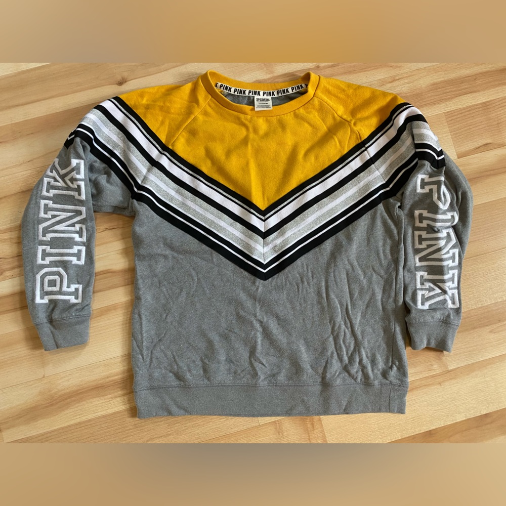 Victoria Secret Crew Neck Sweatshirt Mustard Chevron Embroidered Logo Sz Small